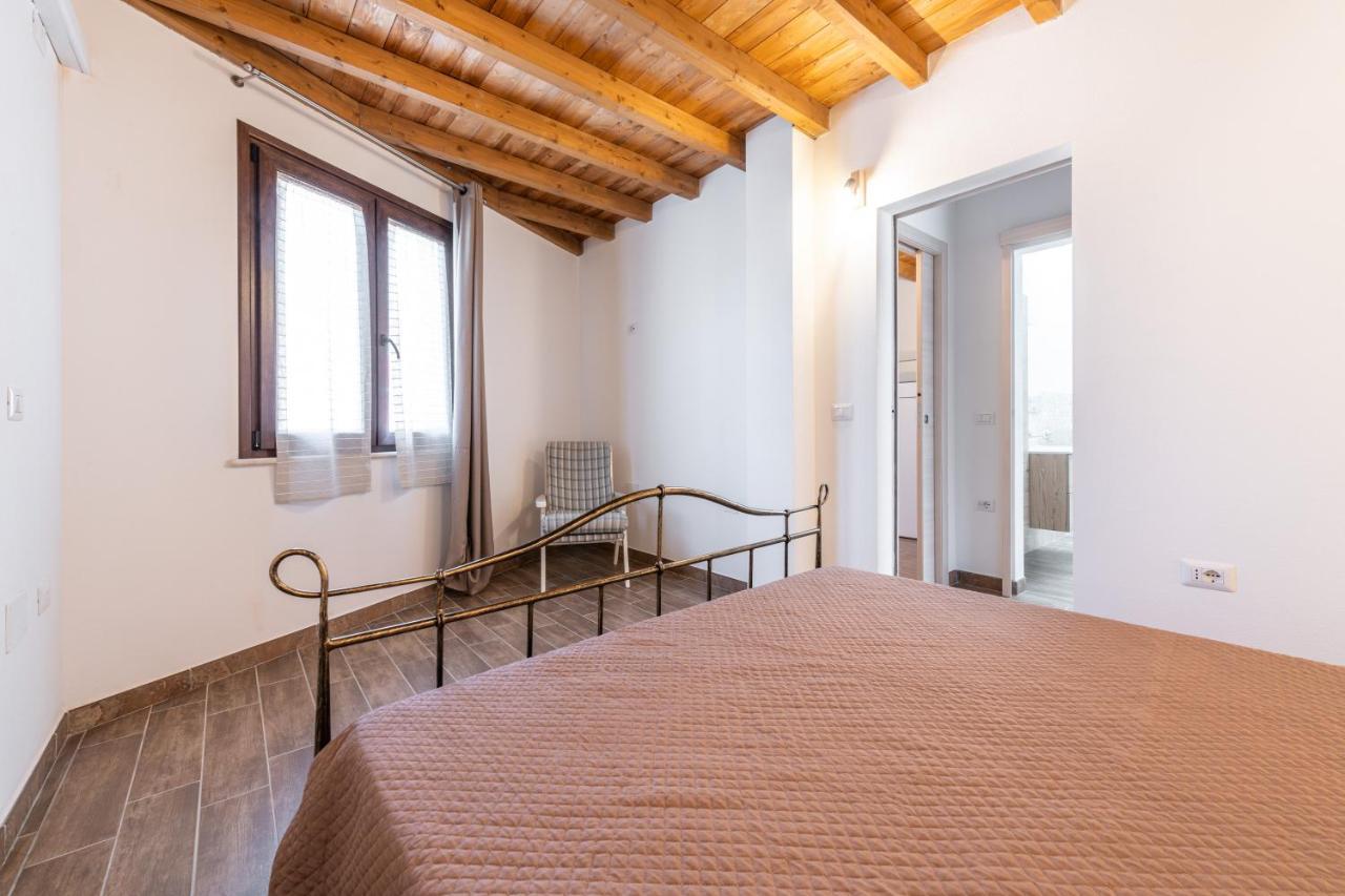 Casa Giovanna San Giovanni Suèrgiu エクステリア 写真